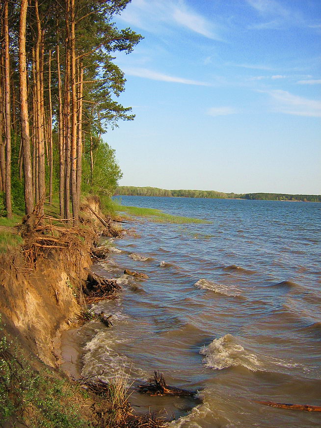 на берегу Печенежского в-ща