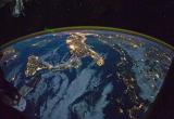 Земля з космосу вночі (фото та відео) - вогні міст на нічному боці Землі