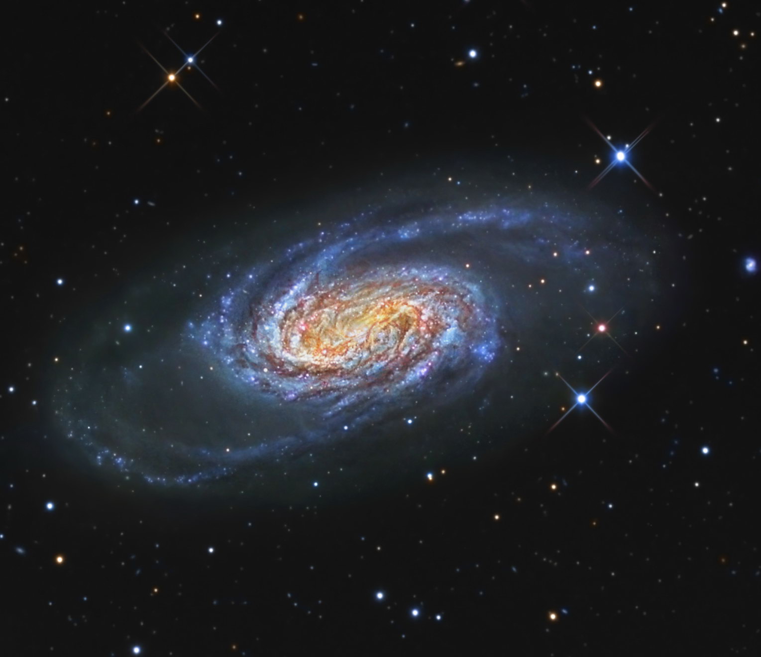 Яркая галактика NGC 2903