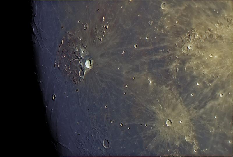 Загадкова ділянка Місяця - район кратера Аристарх